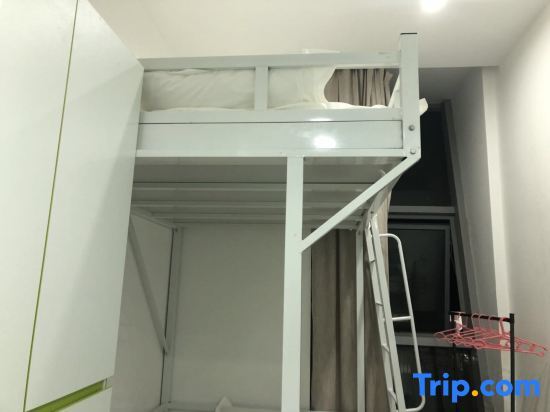 Шанхай: Yuju Hotel Apartment (Shanghai Pengpu New Village Subway Station)
