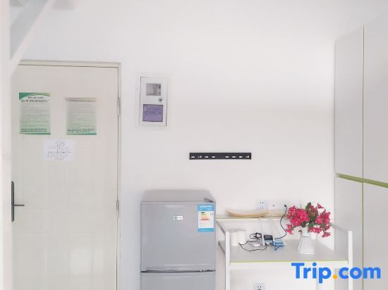 Шанхай: Yuju Hotel Apartment (Shanghai Pengpu New Village Subway Station)