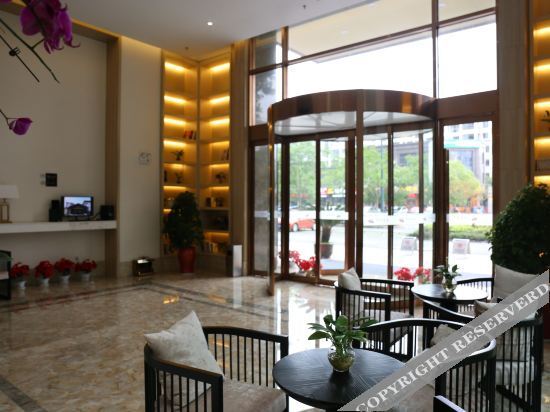 Уси: Huayue Hotel