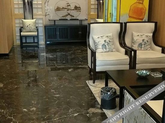 Хуайань: 淮安轩V商务酒店(淮安区万达广场店)