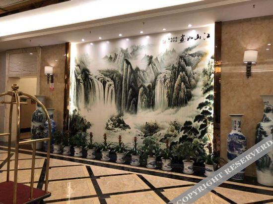 Цинлун: Dejiang Wenzhou Hotel