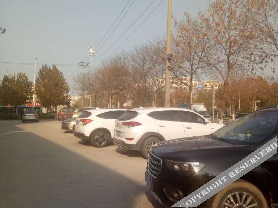 Вэйхай: Junyi chain hotel (Weihai  High-speed Railway North Station)