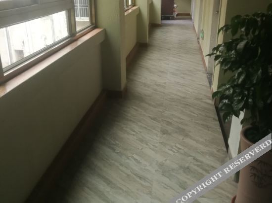 Мейчжу: Tai Po Micro-Pin Holiday Inn