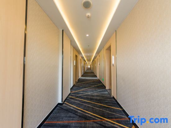 Нанкин: Qingmu Hotel (Niushoushan Hotel, Dongshan Bridge, Nanjing)