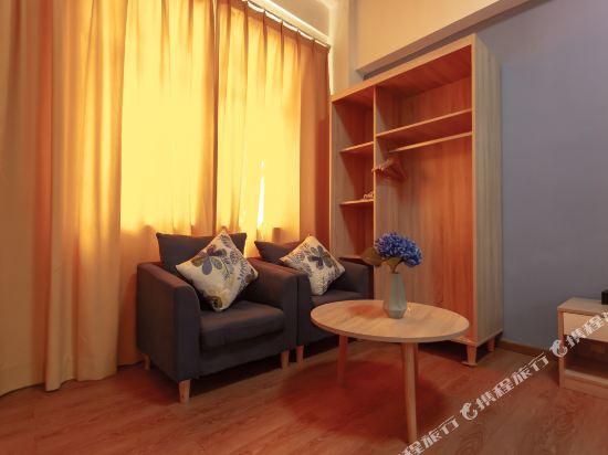 Шэньчжэнь: Mars Internet Apartment