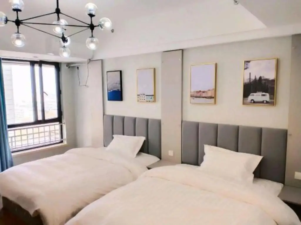 Цзинань: Future Xiyue apartment (Jinan Quanfu Overpass Rongsheng Times Square Branch)