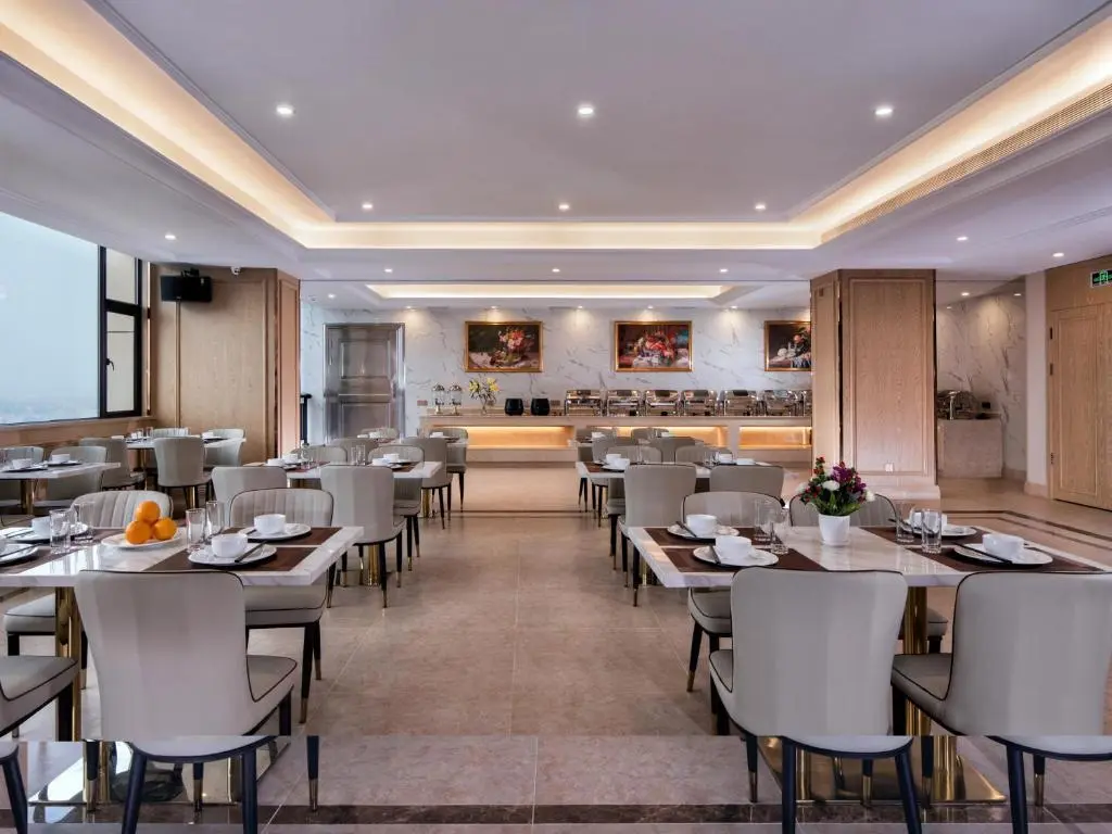 Чжаньцзян: Vienna International Hotel (Lianjiang Avenue Xinyuan International Plaza)