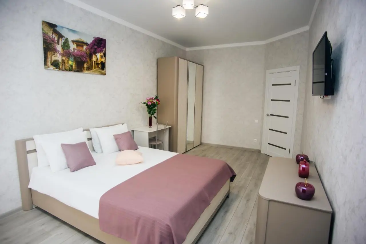 Новороссийск: Апарт-отель Кристалл 375