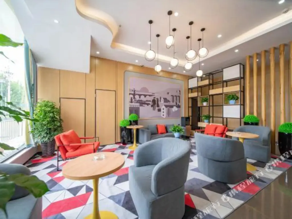 Лаиву: U Plus Hotel (Jinan Laiwu District Kou Town Store)