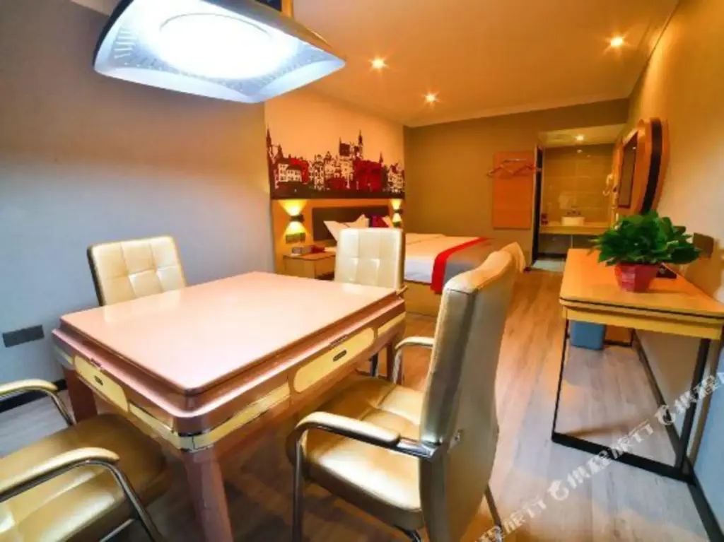 Хуайхуа: Junyi Hotel Chain (Xupu Pedestrian Street Branch)