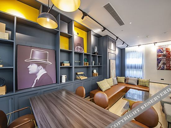 Лючжоу: City Comfort Hotel Premier (Liuzhou Five-star Pedestrian Street Store)