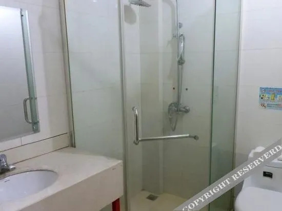 Тайчжоу: Hengda Business Hotel (Taizhou Linhai High-speed Railway South Station)