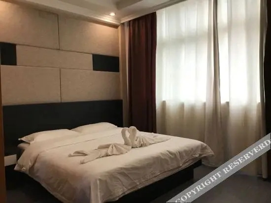 Тайчжоу: Hengda Business Hotel (Taizhou Linhai High-speed Railway South Station)