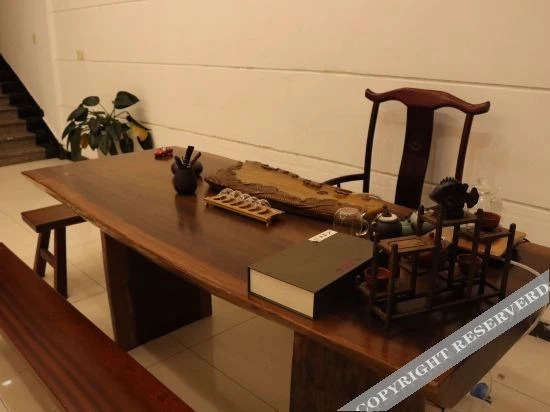 Тайчжоу: Hengda Business Hotel (Taizhou Linhai High-speed Railway South Station)