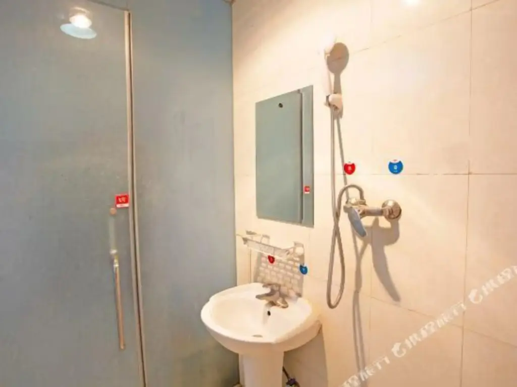 Цзинань: OYO Jinan Jincan Business Hotel (South Branch of Provincial Hospital)
