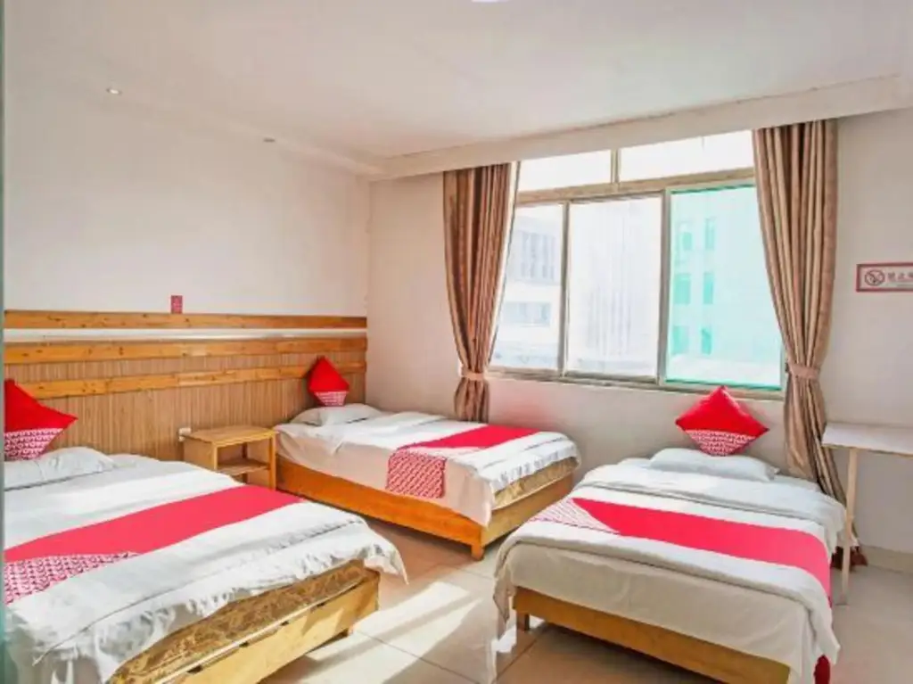 Цзинань: OYO Jinan Jincan Business Hotel (South Branch of Provincial Hospital)