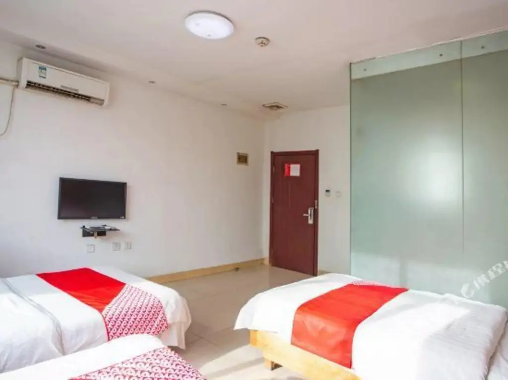Цзинань: OYO Jinan Jincan Business Hotel (South Branch of Provincial Hospital)