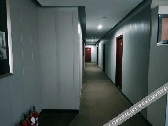 Сянфань: Jinfuding Express Hotel ( Xiangyang Times Tianjie Branch)