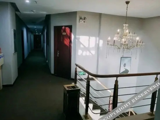 Сянфань: Jinfuding Express Hotel ( Xiangyang Times Tianjie Branch)