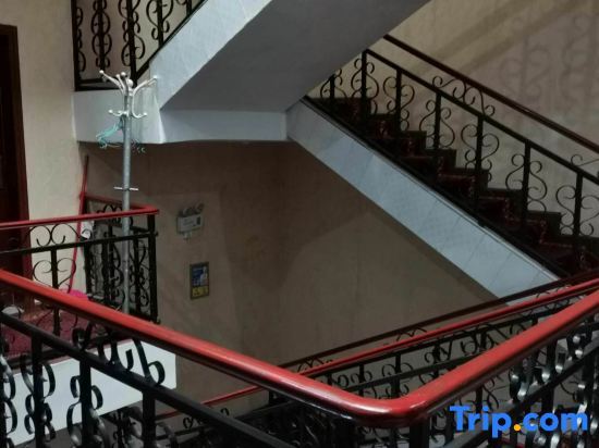 Дажоу: Kaijiang New Century Business Hotel