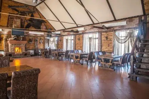 Исса: Said Hotel