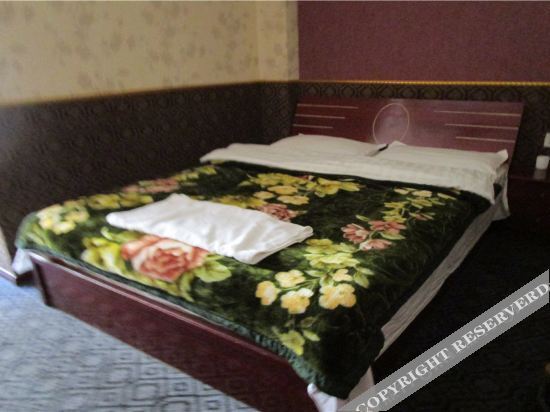 Лешан: Jingyan Regal Hotel
