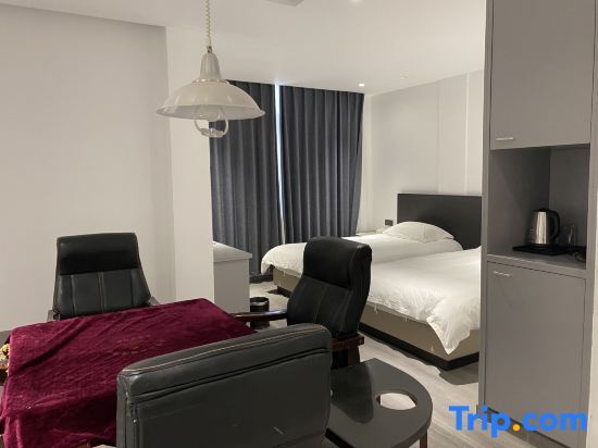 Тайчжоу: Chenxin Business Hotel