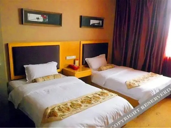 Сянфань: Wolong Holiday Hotel ( Xiangyang Gulongzhong Visitor Center)