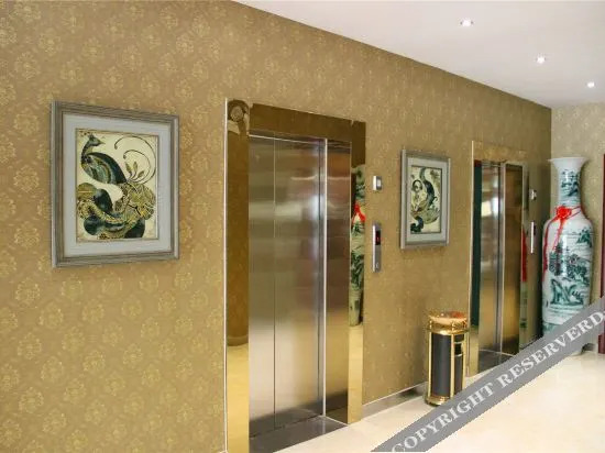 Лиаоченг: Liaocheng Dadong Business Hotel