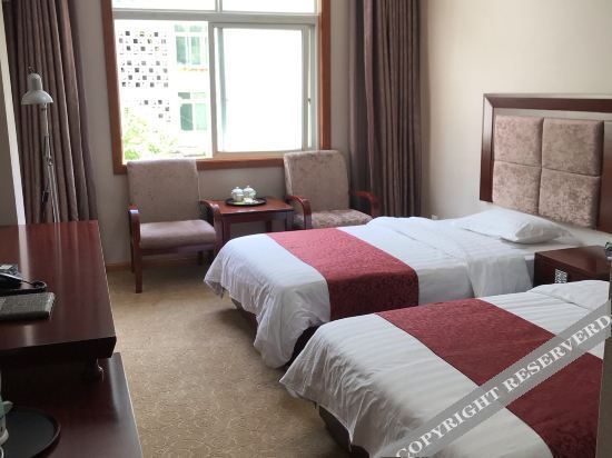 Баркам: Kangyuan Business Hotel