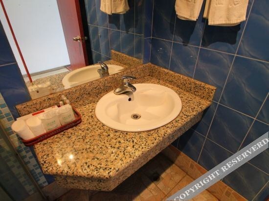 Шанхай: Ibis Hotel (Shanghai Caohejing, Hongcao Road)