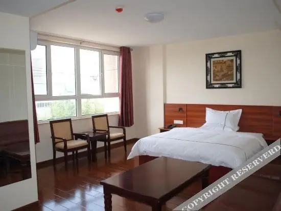 Цзинань: Runze Hotel (Zhangqiu No.4 Middle School)