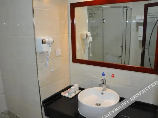 Баодин: Rongcheng Maofeng Holiday Hotel