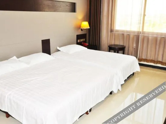 Баодин: Rongcheng Maofeng Holiday Hotel
