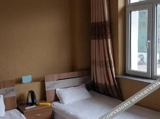 Аршан: Aershan Happy Hotel