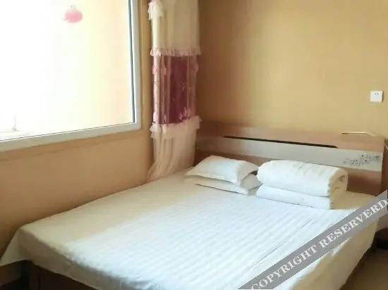 Аршан: Aershan Happy Hotel