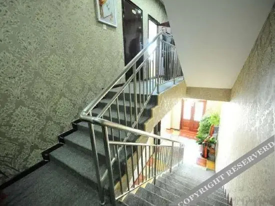Тяньцзинь: Tianjin Warm Heart Express Hotel