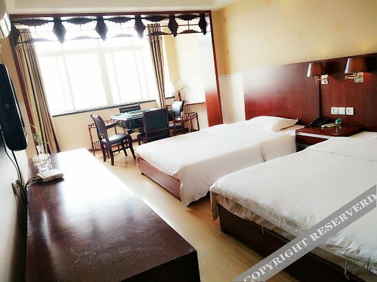 Синьши: Holiday Inn Jingshan Huiting Lake
