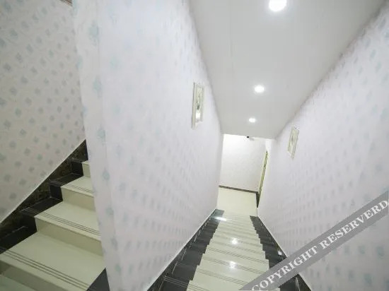 Тяньцзинь: OYO Tianjin Jintonglian Express Hotel