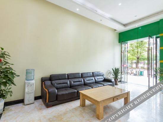 Гунцзян: Mingcheng Express Hotel (Yudu Zhanqian Shop)