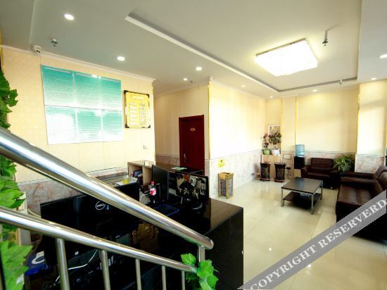 Иньчуань: Lingwu Hedong Airport Lantian Hotel
