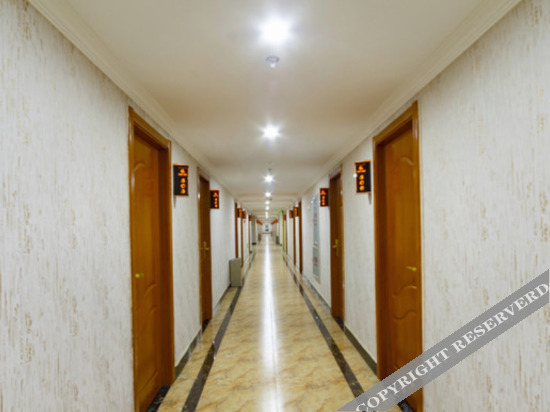 Ханчжоу: 杭州佳棋大酒店(萧山衙前店)