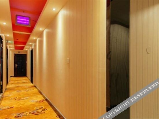 Чжэнчжоу: Yueyuan Fashion Hotel (Zhengzhou Longzihu University Town)