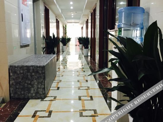 Чунцин: Chongqing Baishun Hotel