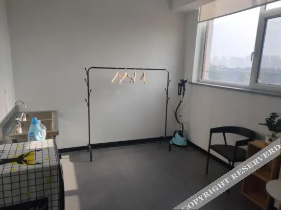 Тайюань: JUNE 6th Hotel (Taiyuan South Railway & WUSU airport Station)