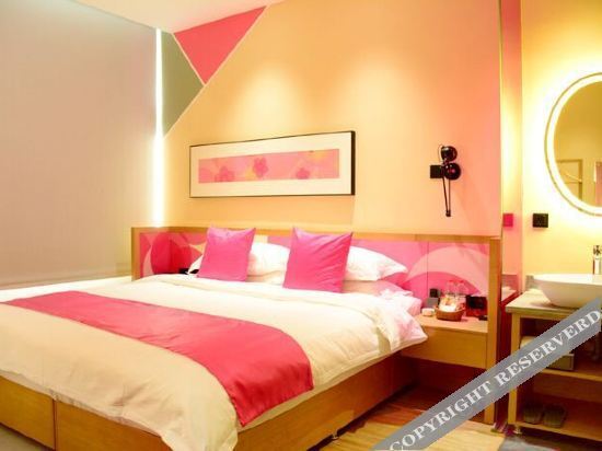 Тайюань: JUNE 6th Hotel (Taiyuan South Railway & WUSU airport Station)
