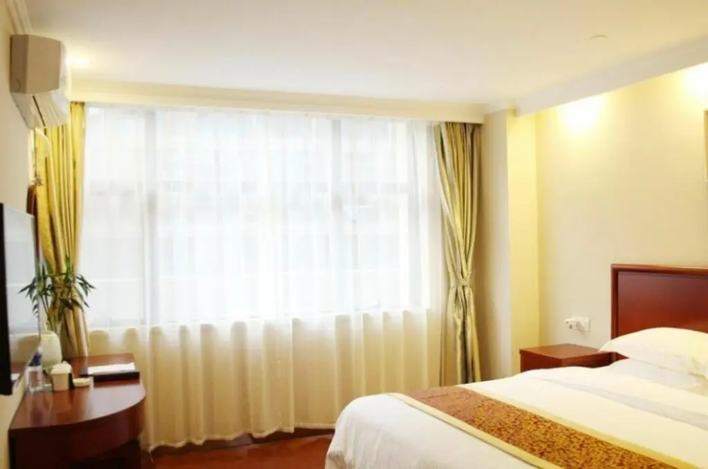 Пекин: GreenTree Inn Express (Shunping Road, Pinggu)