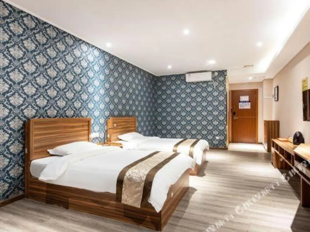 Гуанчжоу: Guangzhou Fushi Business Apartment (Shiling Leather City)