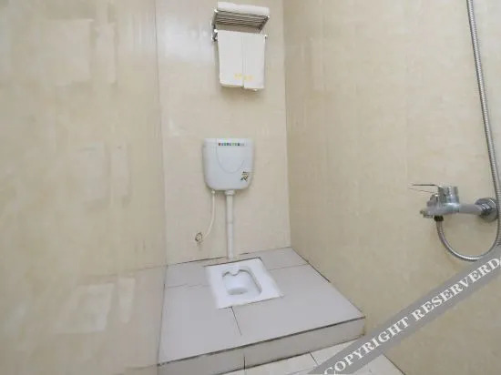 Ляньюньган: OYO Lianyungang Lefeng Hotel