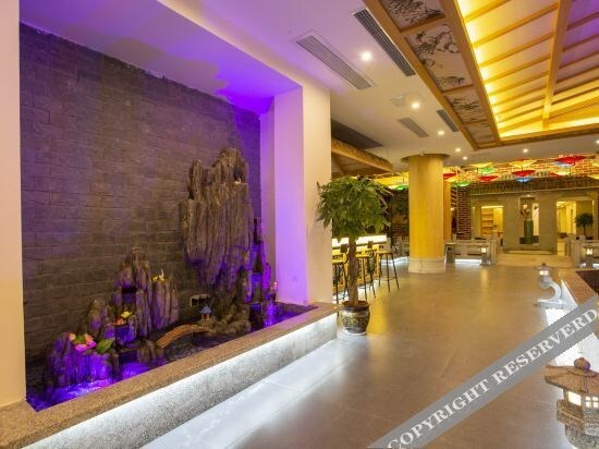 Чжанцзяцзе: Mengtu Hotel, No.1 West Street, Zhangjiajie (Tianmenshan Cableway Branch)